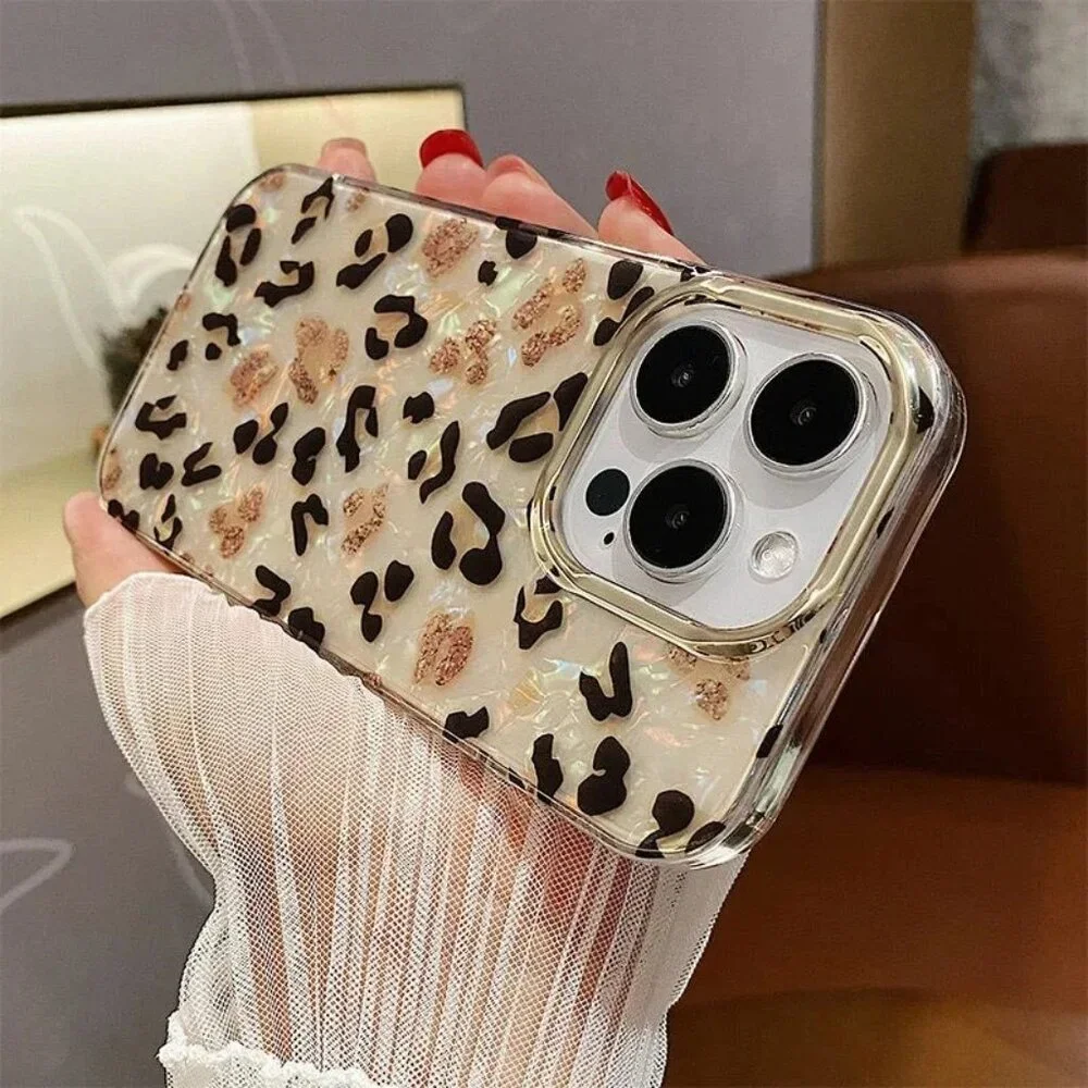 Apple iPhone 16 Pro/Max Shiny Leopard Shell phone case
